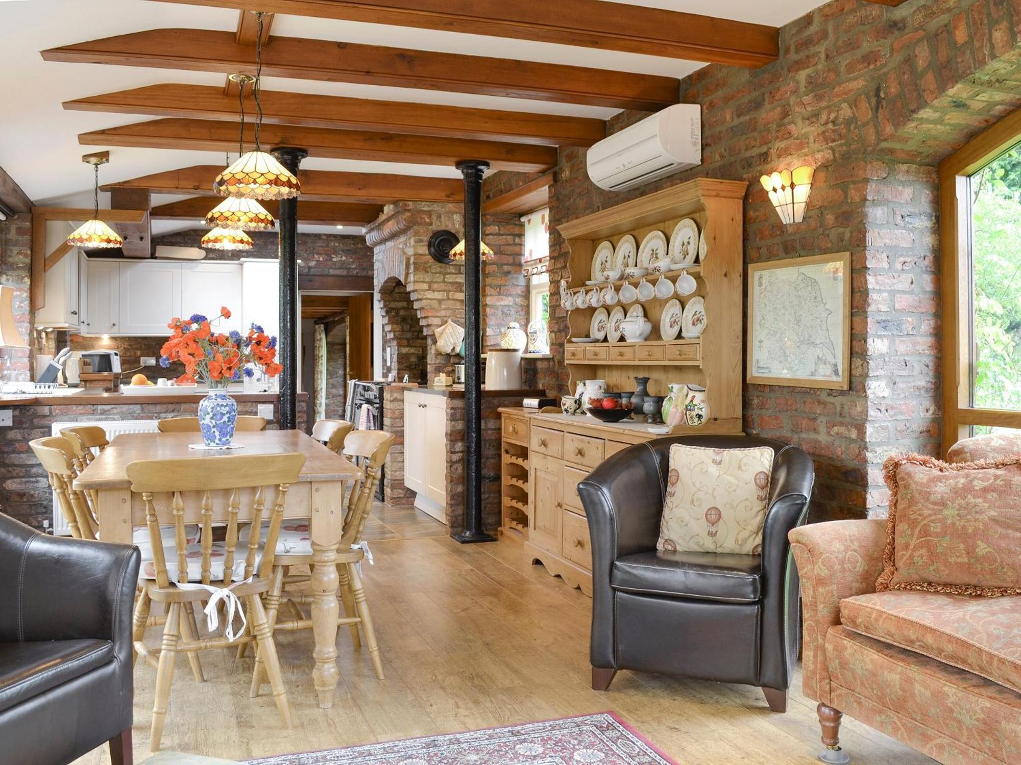 Walled Garden Lodge Ryehill 外观 照片